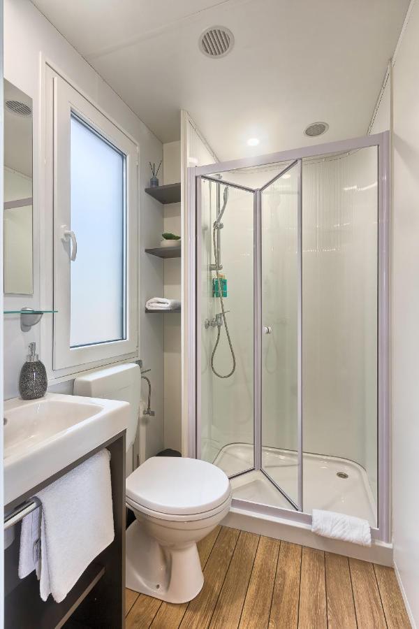 Total Escape Mobile Home Nera Camp Porton Biondi روفينج المظهر الخارجي الصورة